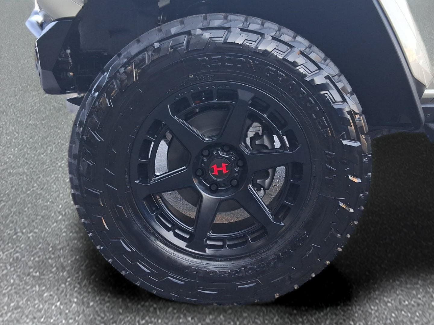 New 2026 Ford Bronco Raptor w/ Interior Carbon Fiber Pack AWD/4WD image 12