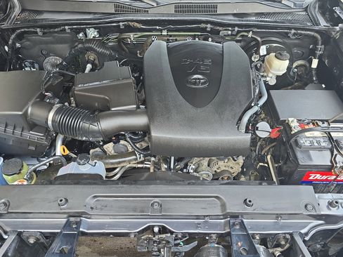 Used 2022 Toyota Tacoma SR5 image 29