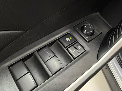 Used 2025 Toyota RAV4 LE FWD image 27