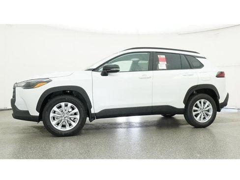 New 2026 Toyota Corolla Cross LE image 18