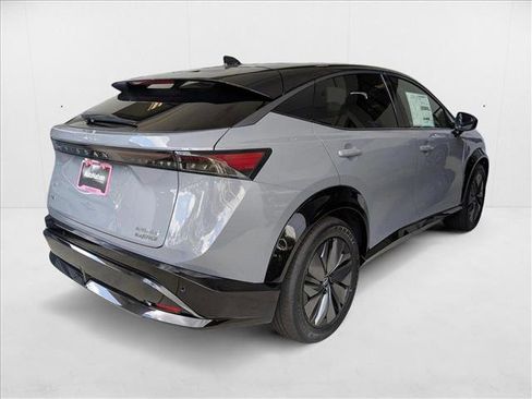 New 2025 Nissan Ariya AWD image 2