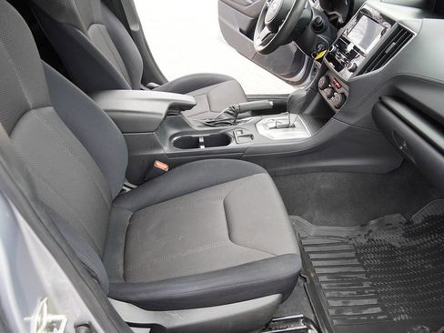 Used 2019 Subaru Crosstrek 2.0i w/ Eyesight System image 18