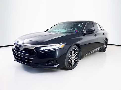 Used 2022 Honda Accord Touring image 4