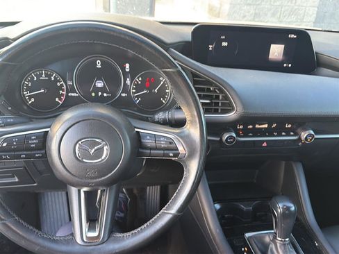 Used 2024 MAZDA MAZDA3 s FWD image 2