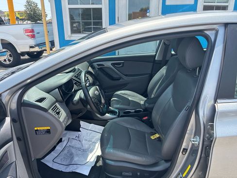 Used 2014 Hyundai Elantra Sport FWD image 5