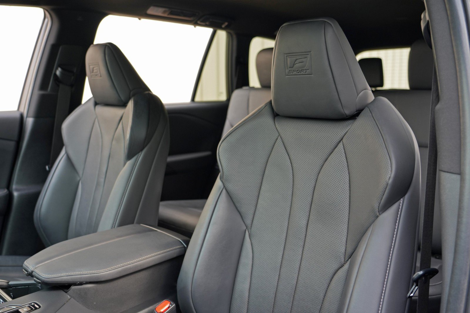 Used 2024 Lexus TX 500h AWD w/ Technology Package image 42