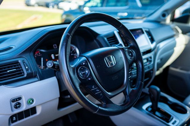 Used 2017 Honda Pilot EX-L image 32