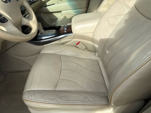 Used 2013 INFINITI JX35 AWD w/ Premium Pkg image 12