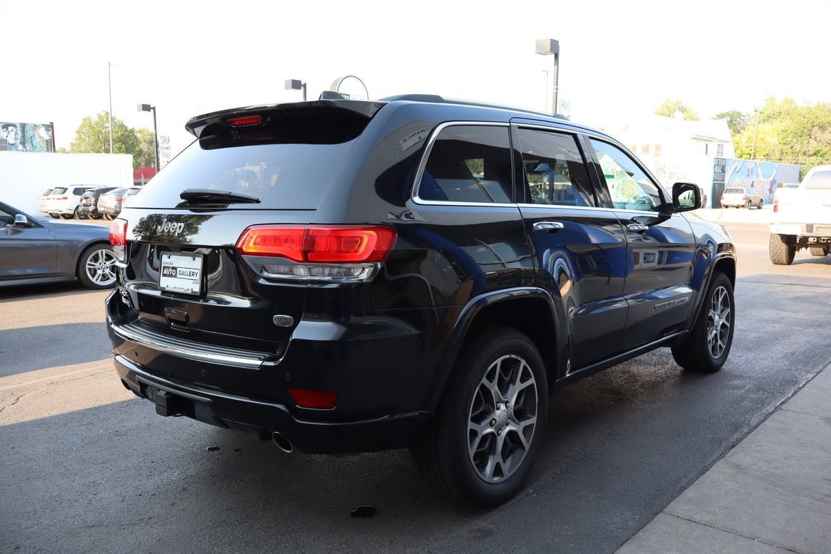 Used 2019 Jeep Grand Cherokee Overland AWD/4WD image 5