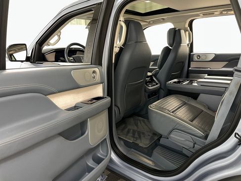Used 2019 Lincoln Navigator Black Label image 47