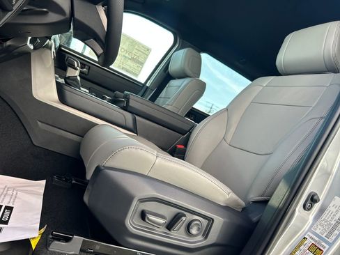 New 2026 Toyota Tundra SR5 image 9