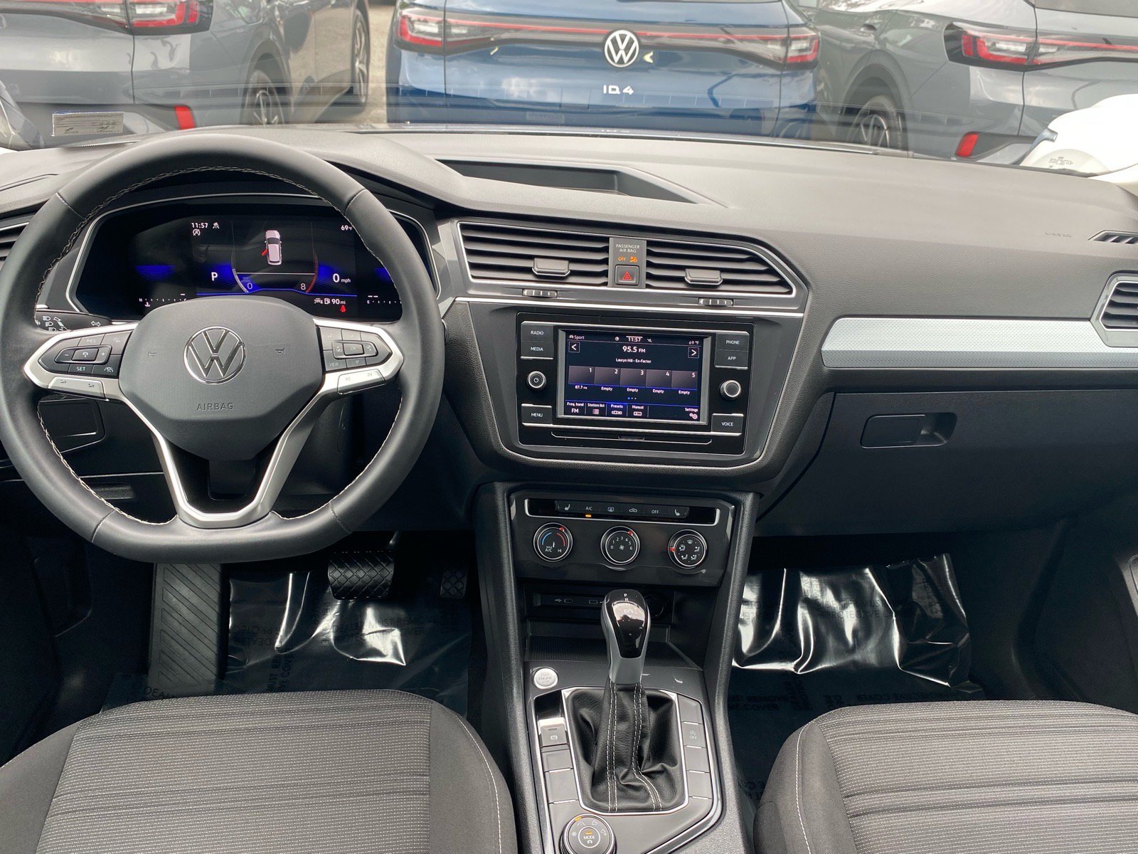 Certified 2024 Volkswagen Tiguan S AWD/4WD image 9