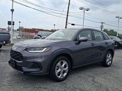 Used 2023 Honda HR-V LX image 3