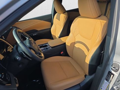 Certified 2025 Lexus RX 350 Premium w/ Convenience Package AWD/4WD image 15