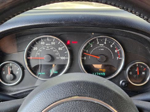 Used 2011 Jeep Wrangler Rubicon w/ PWR Convenience Group AWD/4WD image 20