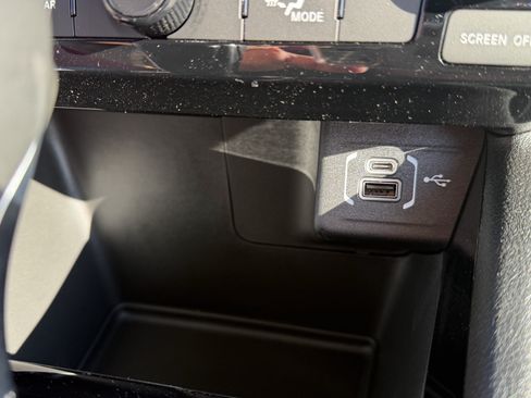 New 2026 Jeep Compass Latitude AWD/4WD image 22