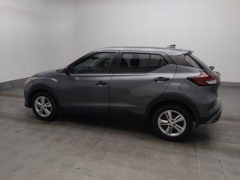 Used 2023 Nissan Kicks S FWD image 3