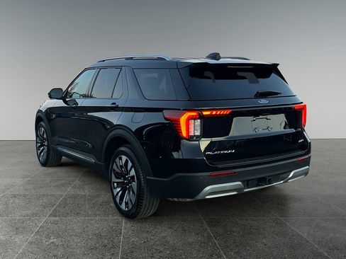 Used 2025 Ford Explorer Platinum w/ LUX Leather Package image 5