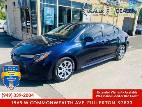 Used 2020 Toyota Corolla LE w/ Carpet Mat Package (TMS) image 11