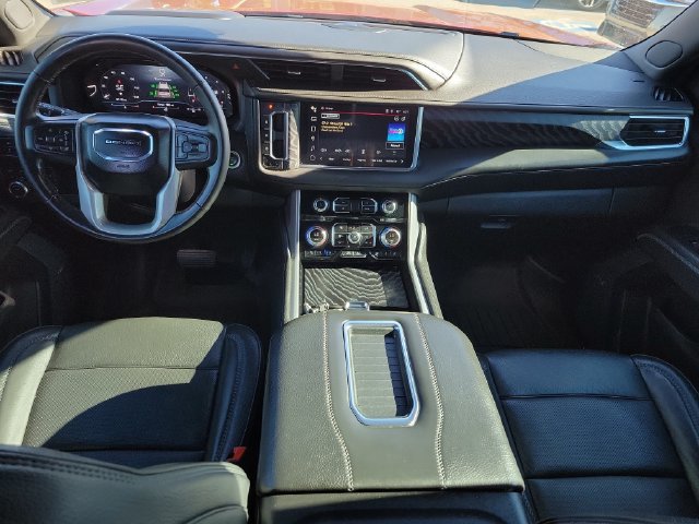 Used 2024 GMC Yukon XL Denali AWD/4WD image 18