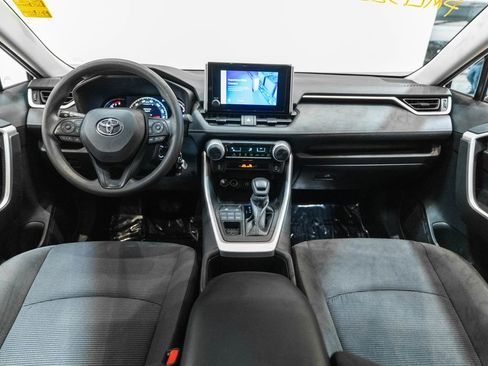 Used 2024 Toyota RAV4 LE AWD/4WD image 11