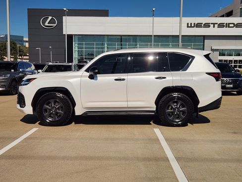 Used 2025 Lexus LX 700h Overtrail w/ Accessory Package (Z1) image 4