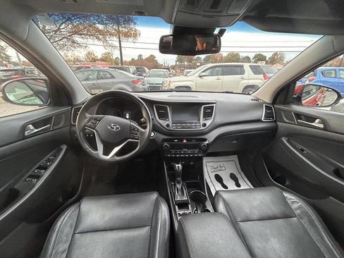 Used 2016 Hyundai Tucson Limited w/ Option Group 03 image 12