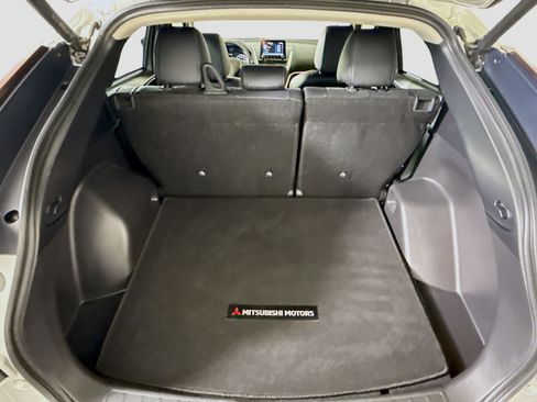 Used 2025 Mitsubishi Eclipse Cross SE image 35