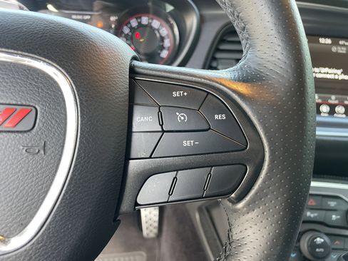 Used 2018 Dodge Challenger SXT Plus image 27