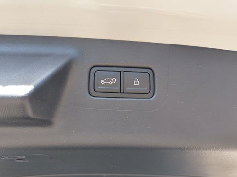 Certified 2025 Hyundai Santa Fe XRT AWD/4WD image 10