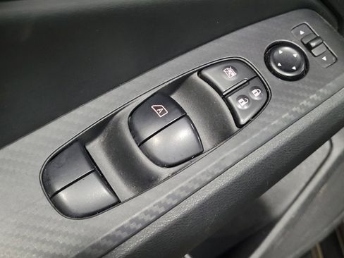 Used 2024 Nissan Altima 2.5 SV image 27