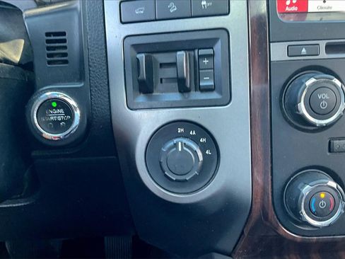 Used 2016 Ford Expedition Platinum image 15