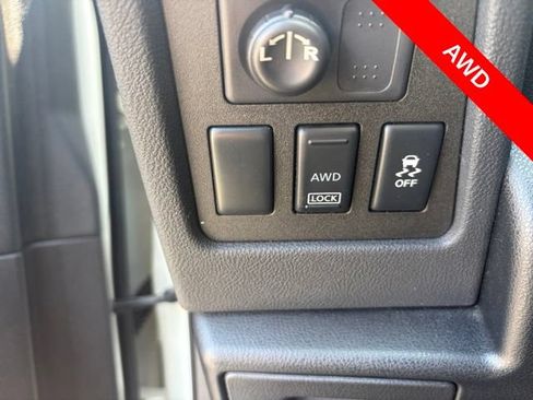 Used 2015 Nissan Rogue S AWD/4WD image 28