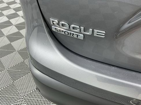 Used 2019 Nissan Rogue Sport SV AWD/4WD image 19