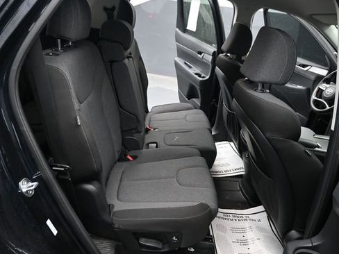 Used 2024 Hyundai Palisade SE image 19