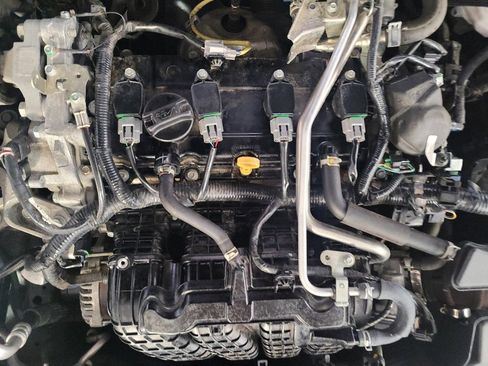 Used 2024 Nissan Altima 2.5 SV image 30