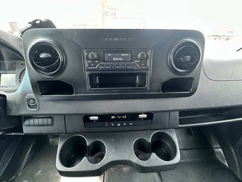 Used 2021 Mercedes-Benz Sprinter 2500 w/ Driver Convenience Package image 27