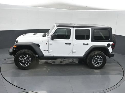 Used 2026 Jeep Wrangler Unlimited Rubicon AWD/4WD image 42