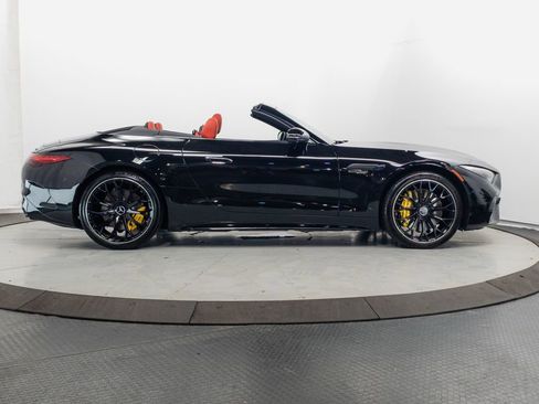 Used 2022 Mercedes-Benz SL 55 AMG 4MATIC image 37