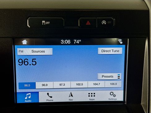 Used 2018 Ford F150 XLT w/ Equipment Group 302A Luxury image 19