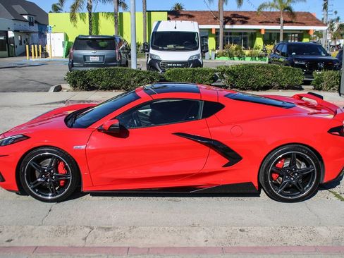 Used 2020 Chevrolet Corvette Stingray Premium Cpe w/ 3LT Preferred Equipment Group image 12