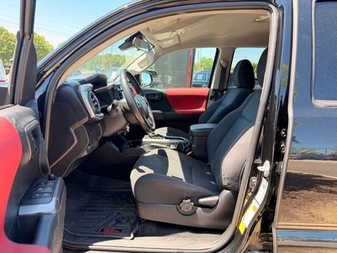 Used 2021 Toyota Tacoma SR5 RWD image 19