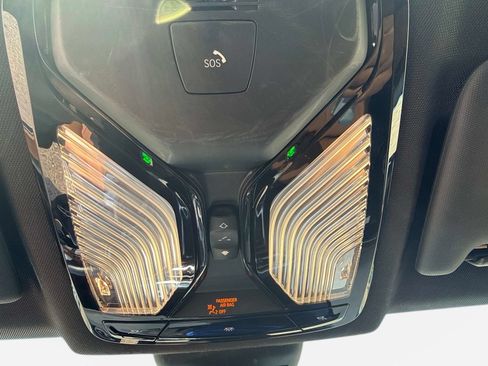 Used 2024 BMW 330i Sedan w/ Premium Package RWD image 24