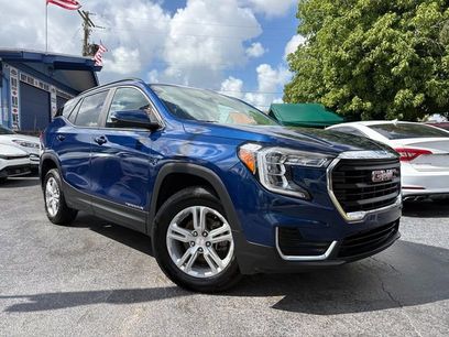 Used 2022 GMC Terrain SLE w/ Driver Convenience Package