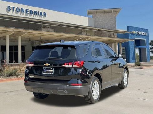 Used 2024 Chevrolet Equinox LS w/ Driver Confidence II Package FWD image 5