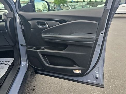 Used 2022 Honda Pilot Elite image 32