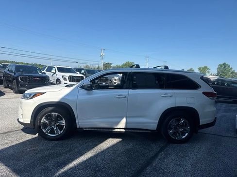 Used 2018 Toyota Highlander Limited Platinum AWD/4WD image 4
