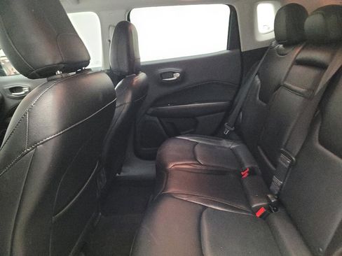 Used 2018 Jeep Compass Limited w/ Navigation Group image 18