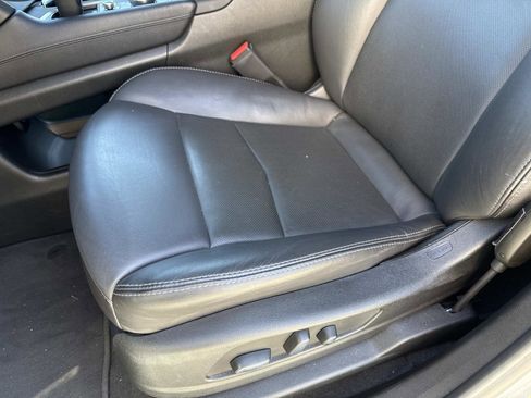 Certified 2025 Cadillac XT5 Premium Luxury image 22