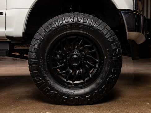 Used 2021 Ford F250 Lariat image 12